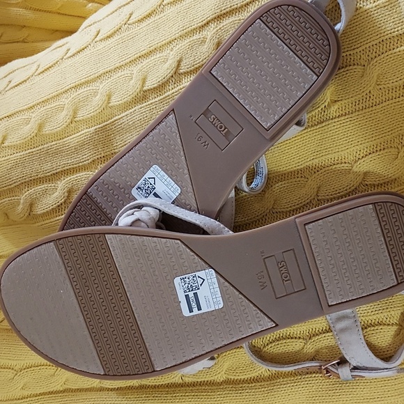 TOMS Womens sandals like new sz 9.5 - Picture 6 of 9